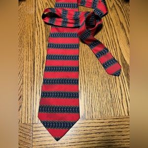 Paolo designed by Paolo Gucci silk tie
